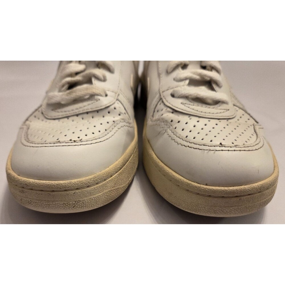 Veja White Leather Low Top Sneakers Women's Size US6 /EU37 Casual Minimalist - Picture 3 of 10